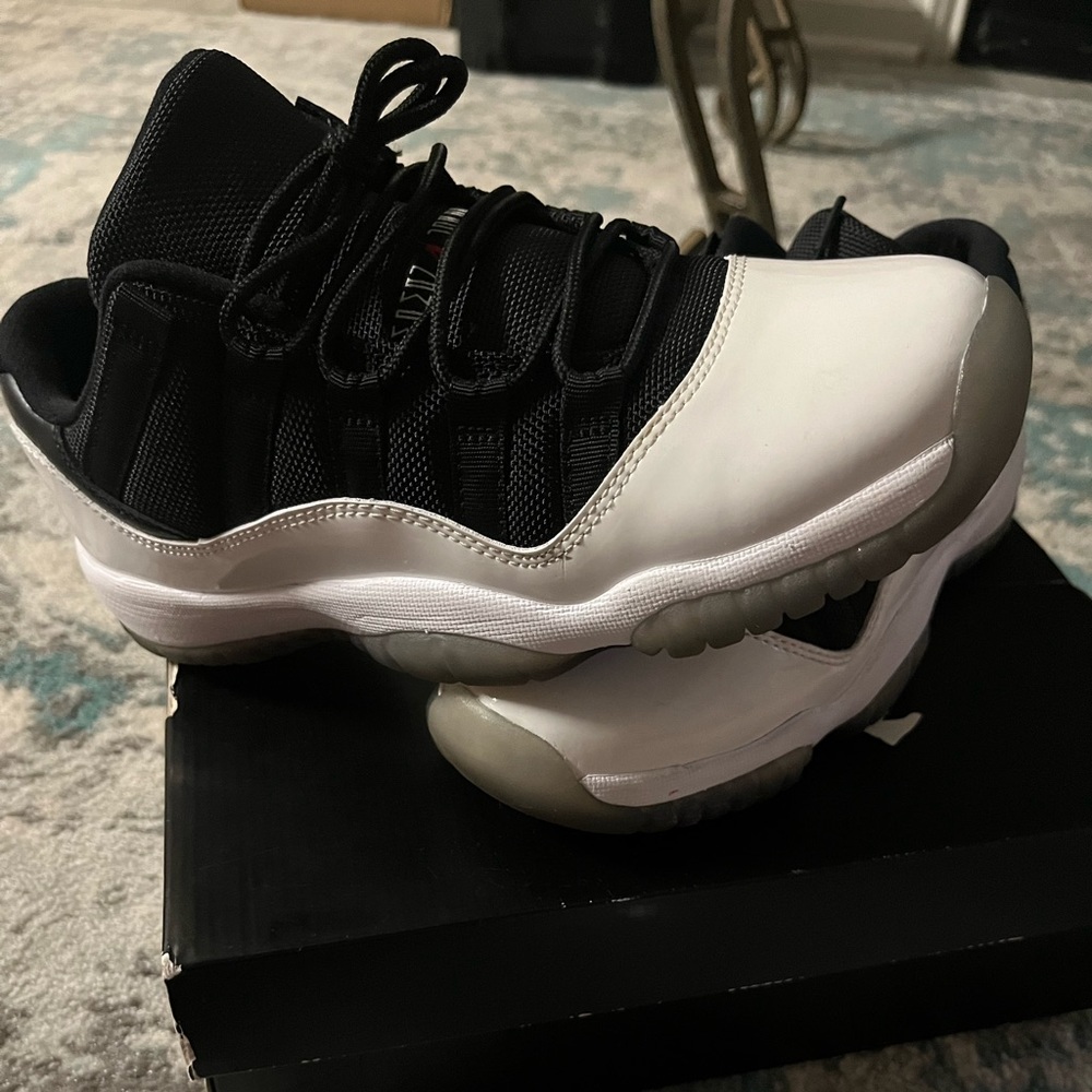 Nike Jordan 11